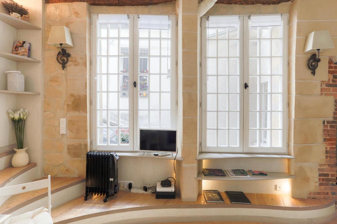Louvre Charmant Studio Париж Экстерьер фото